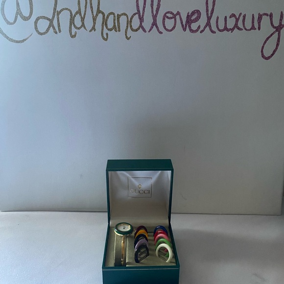 Colorful Women's Watch Set with Interchangeable Bands - Picture 6 of 7